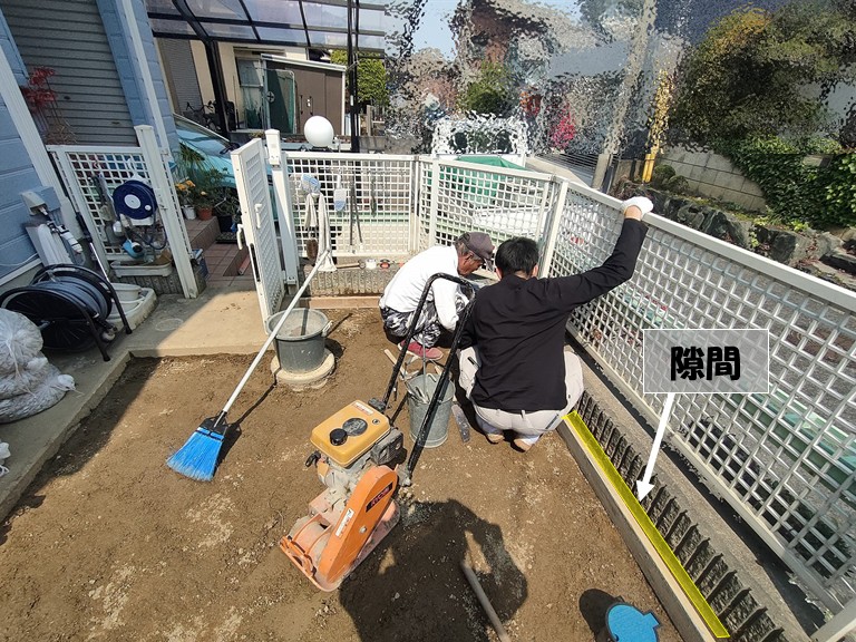 泉大津市　隙間